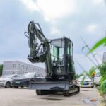 TYPHON TERROR XXV Diesel Mini Excavator 2.7 Ton, 25.1 hp Kubota D1105 RetractableTracks, AC Cabin - Image 2