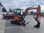 2026 Hitachi ZX35U-5N (CAB ANGLE) Angle blade, cab, heat, A/C, 5'8" stick, thumb, coupler, and dig bucket included - Image 4
