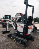 E10 Compact Excavator - Image 7