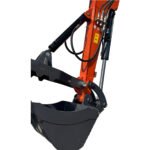 4 Ton, Kubota Diesel Engine Mini Excavator w/ Hydraulic Thumb & A/C | CFG-40UF - Image 5