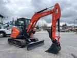 2026 Kubota KX057-5  includes heat, A/C, angle blade, 2X AUX hydraulics, coupler, hydraulic thumb, dig bucket - Image 5