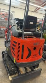 1 Ton, Upgraded Mini Excavator w/ Pilot Control & Swing Boom & Hydraulic Thumb | AGT-DM12X-C - Image 3
