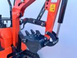 1 Ton, B&S Engine Mini Excavator | AGT-L12 - Image 13