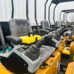 1 Ton, B&S Engine Mini Excavator w/ Pilot Control & LED Light | MX12-B - Image 4