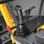 MechMaxx Mini Compact Excavator with Kubota D902 Engine, 95" Max Digging Depth, 4190 lb Operating Weight, Model MEC17PRO - Image 6