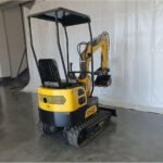 1 Ton, B&S Engine Mini Excavator | AGT-QH12 - Image 4