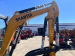 2.8 Ton, Yanmar Diesel Engine Mini Excavator w/ Hydraulic Thumb | CFG-STE35SR - Image 16