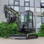 TYPHON TERROR XXV Diesel Mini Excavator 2.7 Ton, 25.1 hp Kubota D1105 RetractableTracks, AC Cabin - Image 13